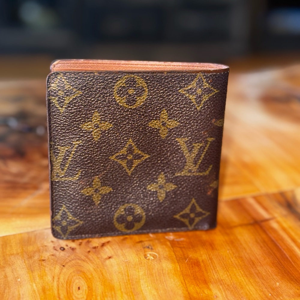Louis Vuitton men’s monogram, brown bifold wallet vintage - Picture 3 of 13